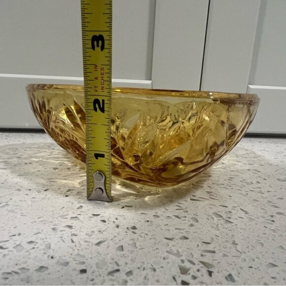 Vintage HAZEL ATLAS Triangular Amber Cut Glass Bowl Serving Dish Pinwheel - Picture 6 of 12